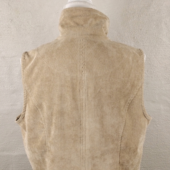 Southern Lady Vintage Tan Corduroy Pointed Collar Sleeveless Zip Up Vest - Picture 8 of 11